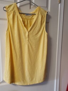 croft & barrow Yellow Sleeveless Henley Camisole